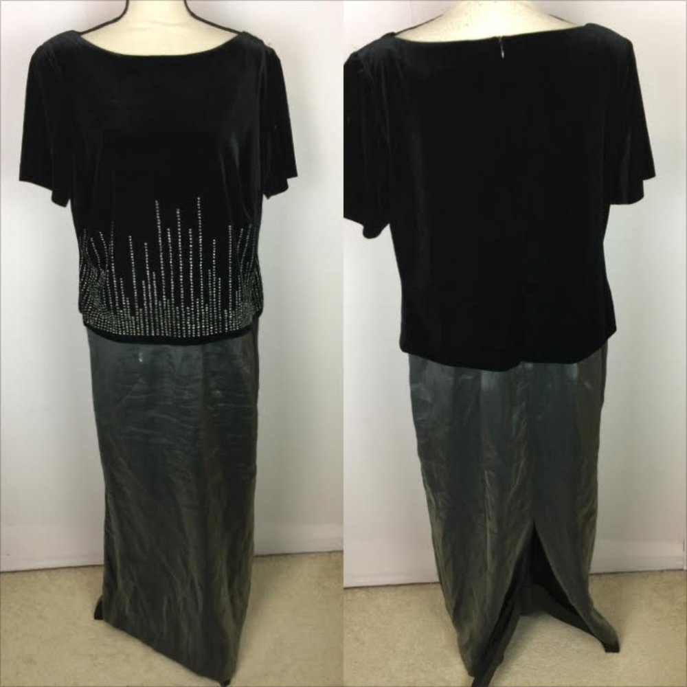 Vintage JR Nites Evening Gown Dress 14W Womans Plus Black Velvet Short Sleeve a5
